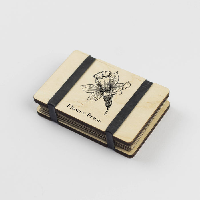 Line Pocket Flower Press | Studio Wald
