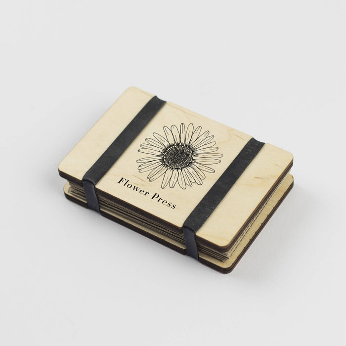Line Pocket Flower Press | Studio Wald