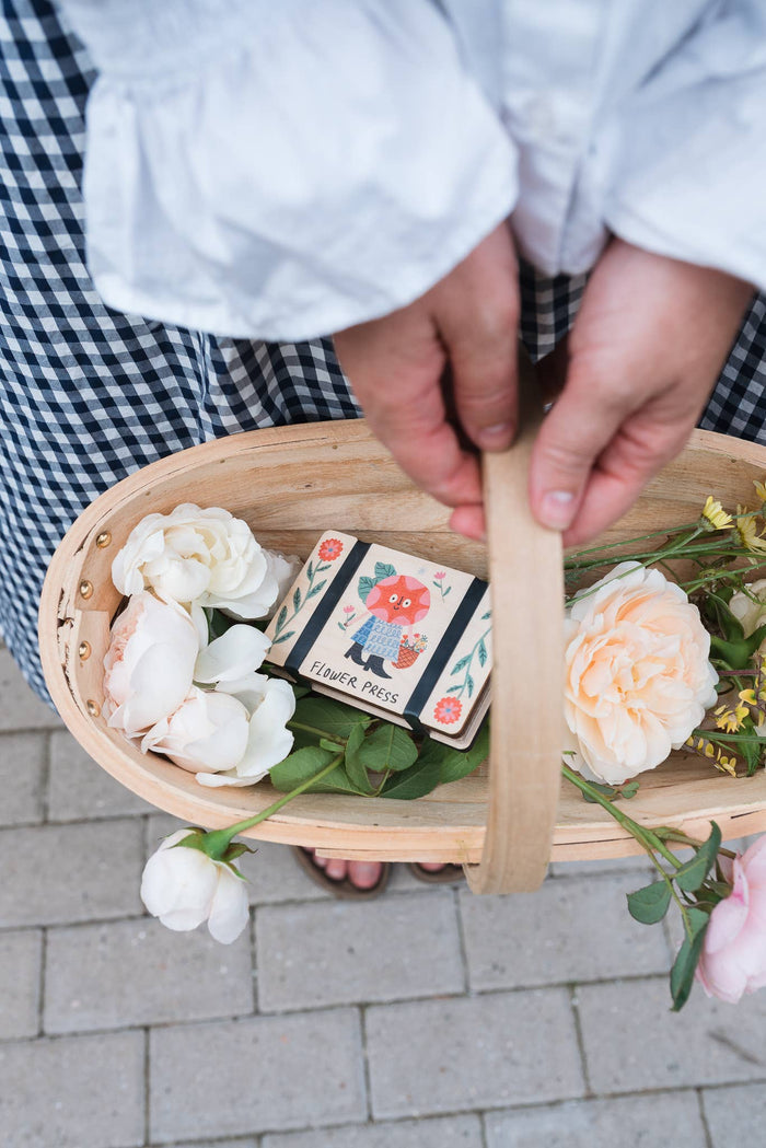 Megsville Pocket Flower Press | Studio Wald