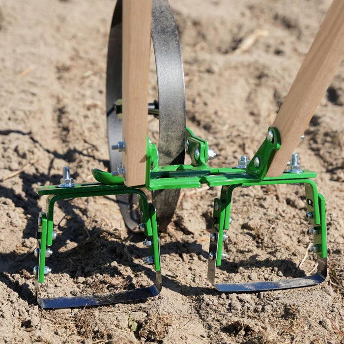 Spreader Bar Bonus on the Single Wheel Hoe